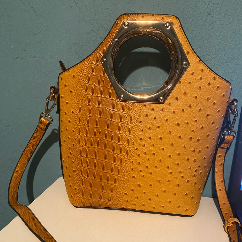 Crossbody bag